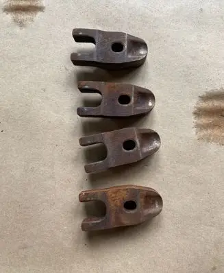 Volvo V40 Fuel Injector clamp holder 