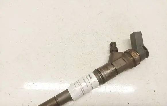 BMW 1 E81 E87 Fuel injector 0445110209