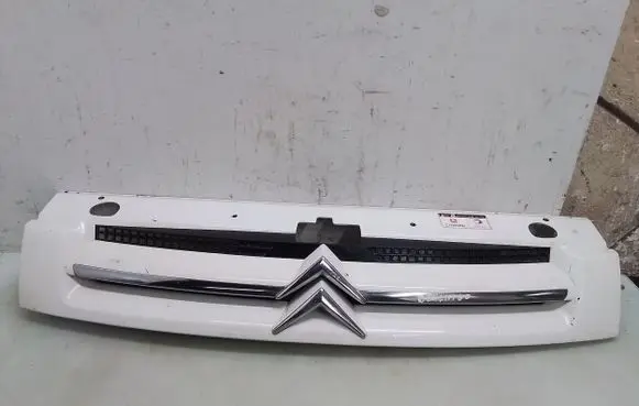 Citroen Berlingo Front bumper upper radiator grill