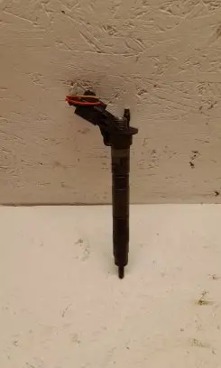 Audi A6 S6 C6 4F Fuel injector 059130277AB