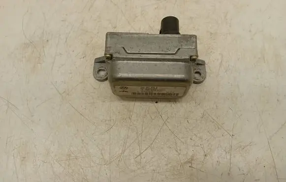 Volkswagen Touran I ESP acceleration yaw rate sensor 1K0907655B U975A12E02 10098503194