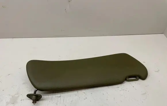 Mercedes-Benz S W116 Sun visor 1168101410