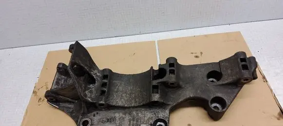 Volkswagen Transporter - Caravelle T5 Generator/alternator bracket R045903143C