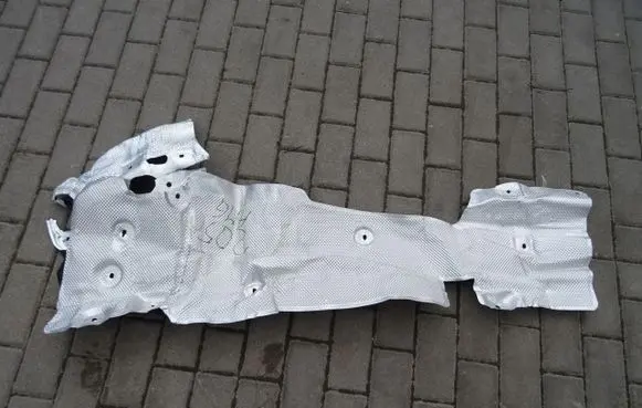 Mercedes-Benz C W205 Engine cover (trim) A2056822500