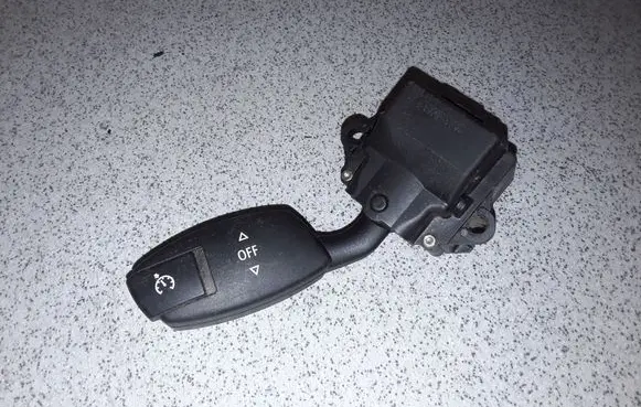 BMW 5 E60 E61 Cruise control switch 6924104
