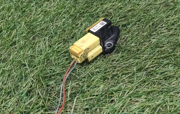 Volkswagen Tiguan Airbag deployment crash/impact sensor 5N0959652A