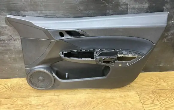 Honda Civic Front door card panel trim 83500SMGE01155
