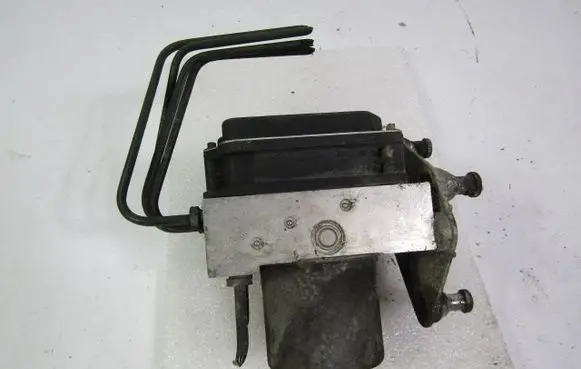 Mercedes-Benz Vito Viano W639 ABS Pump 0265950599