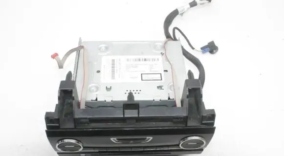 Maserati Ghibli Radio/CD/DVD/GPS head unit 06700310580