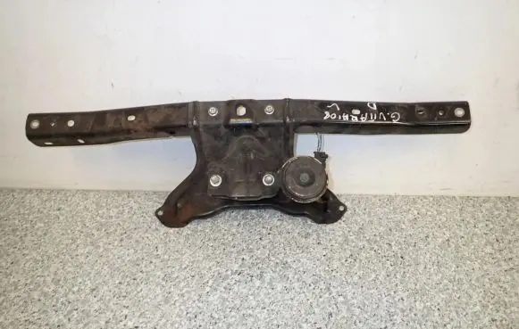 Suzuki Grand Vitara II Front bodywork piece 