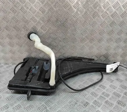 Maserati Ghibli Windshield washer fluid reservoir/tank 670006414