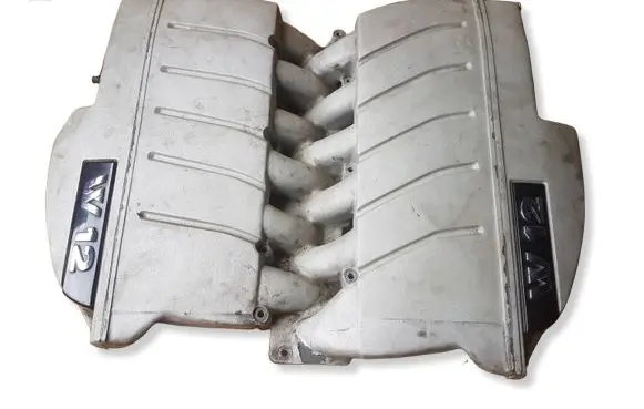 Volkswagen Phaeton Intake manifold 07C133185R 72829613 02T148
