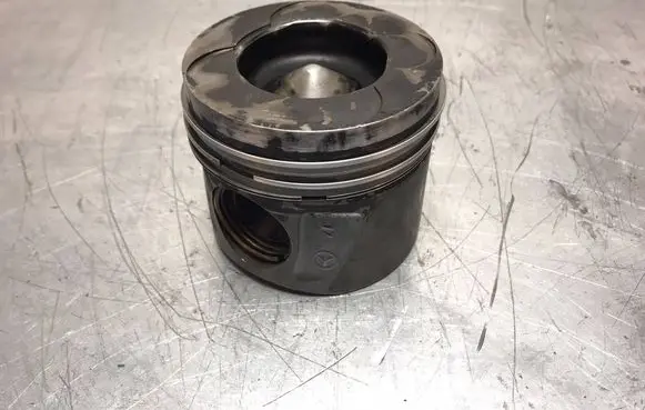 Mercedes-Benz ML W164 Piston A6420307617