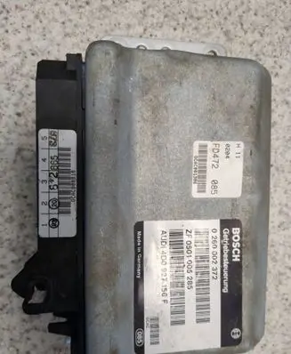 Audi A8 S8 D2 4D Gearbox control unit/module 0260002372 4D0927156F ZF0501005285