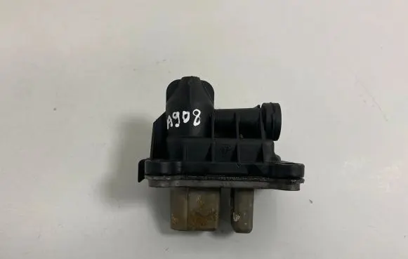 Mercedes-Benz E W210 Fuel filter heater A6110700179