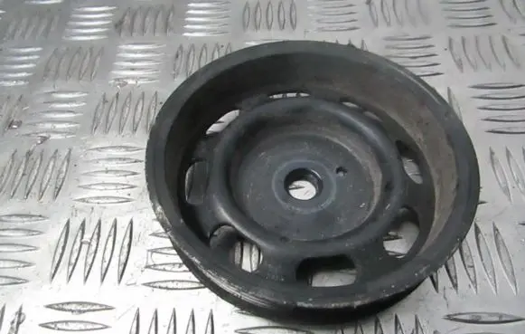 Volkswagen Golf IV Crankshaft pulley 036105255C