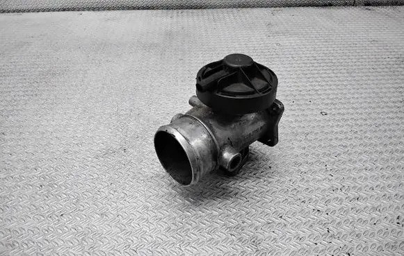 Mercedes-Benz Vaneo W414 EGR valve 6680900454