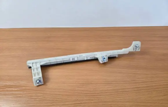 Hyundai i20 (BC3 BI3) Rear door windshield rail 83551Q0000