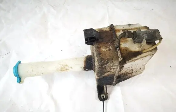 Hyundai Sonata Windshield washer fluid reservoir/tank 9861038000 98610-38000