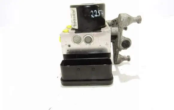 Mercedes-Benz C W204 ABS Pump A1724312612