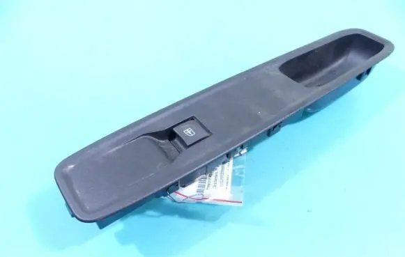 Dacia Sandero III Electric window control switch 809611215R IMPRK1266152
