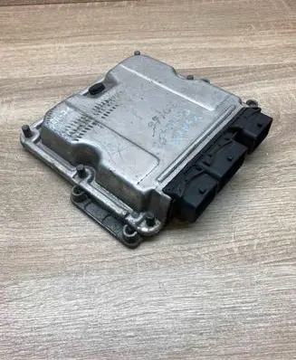Citroen Xsara Engine control unit/module ECU 9647693180 0281011084