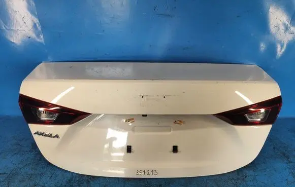 Mazda 3 III Tailgate/trunk/boot lid BHY35261XC