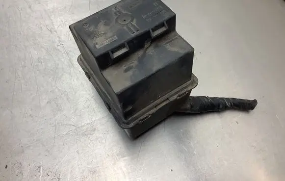 Audi A3 S3 8P Fuse box set 013949781 1K0937311B