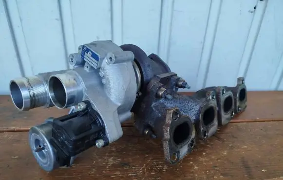 Citroen DS5 Intake manifold 759567880