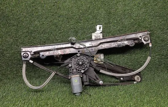 Ford Explorer Front door window regulator with motor 6L247823201AB B27750187R