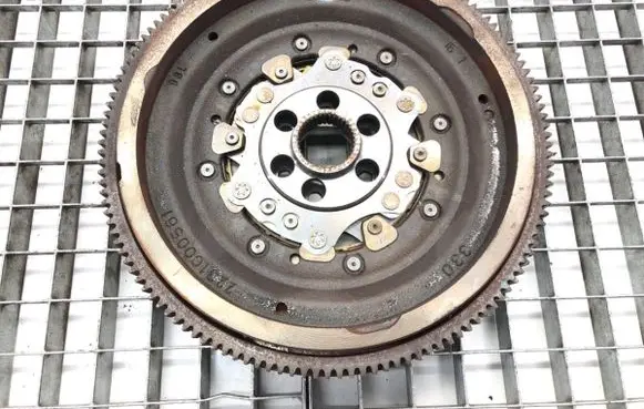 Volkswagen Tiguan Clutch set kit 2231000561