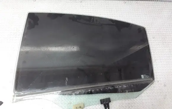 Nissan Primera Rear door window glass