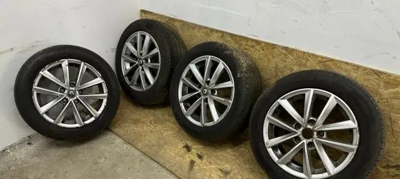 Renault Megane IV R16 alloy rim 