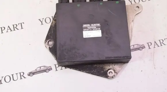 Lexus GS 300 350 430 450H Fuel injection control unit/module 8987130030