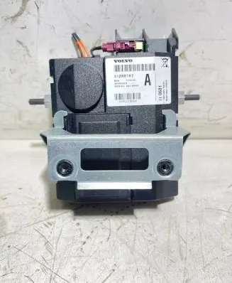 Volvo XC90 Engine control unit/module ECU 31288187 11W13 442511130044