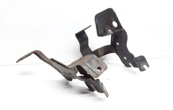 Volvo V60 Power steering pump mounting bracket 31317375