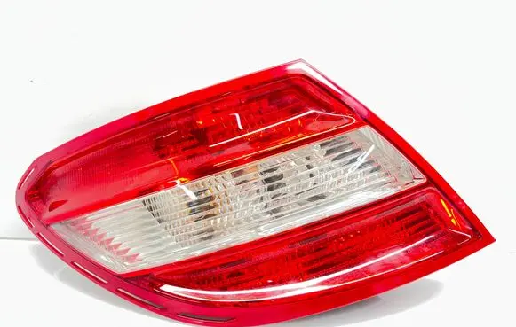 Mercedes-Benz C W204 Rear/tail lights 2048200164