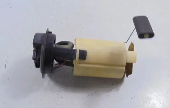 Peugeot Partner In-tank fuel pump 9621291080