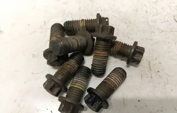 Ford Mondeo Mk III Nuts/bolts 