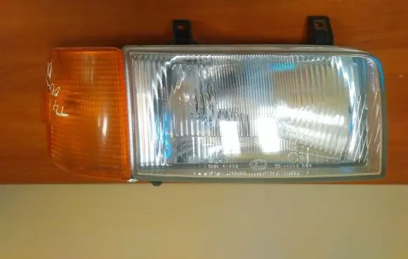 Volkswagen Transporter - Caravelle T4 Headlight/headlamp
