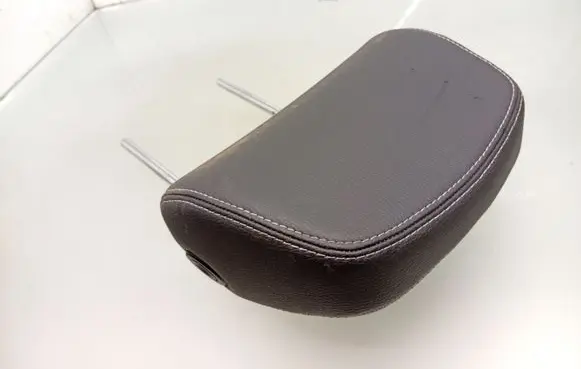 Opel Astra H Rear seat headrest 