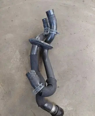Audi A4 S4 B8 8K Engine coolant pipe/hose 8K1819350AB