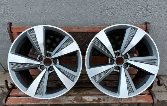 Audi A8 S8 D5 R19 alloy rim 