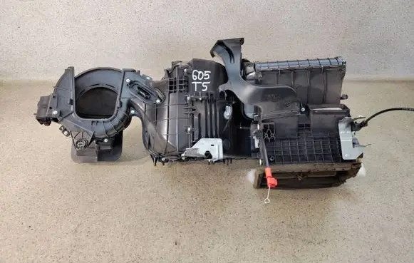 Volkswagen Transporter - Caravelle T5 Interior heater climate box assembly 7H1820005CD02A 7H1820005CD