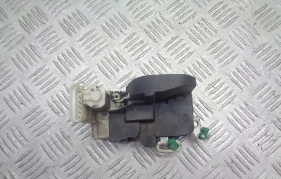 Alfa Romeo 147 Front door lock