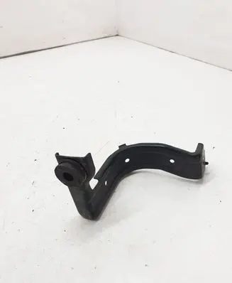 Radiator support slam panel bracket