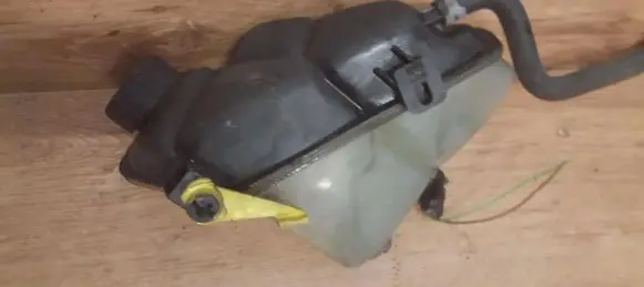 Mercedes-Benz Vaneo W414 Coolant expansion tank/reservoir 1685000249