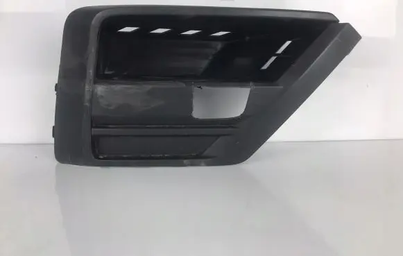 Volkswagen Crafter Front bumper lower grill 7C0853666