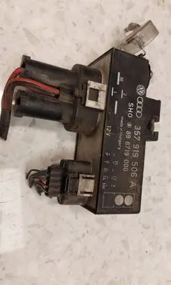Volkswagen Golf III Coolant fan relay 357919506A 898719000