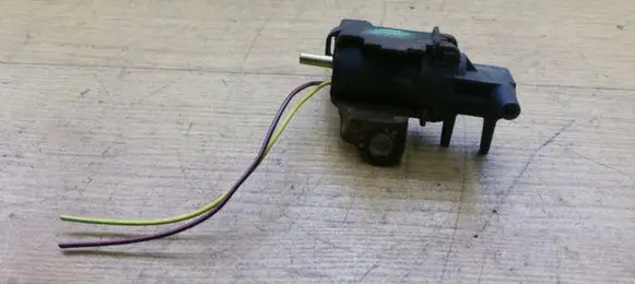 Lexus RX 300 Vacuum valve 9091012204